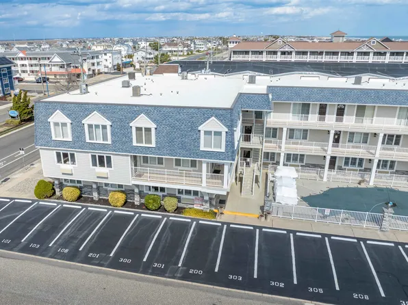 177 80th St APT 105, Avalon, NJ 08202