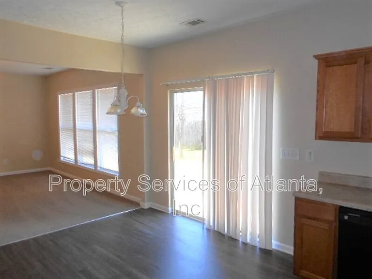 2379 Tullamore Cir — Photo 8
