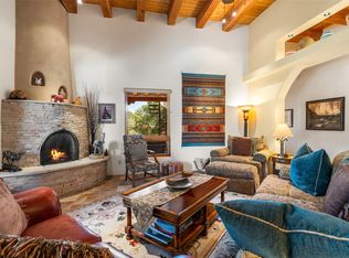5 Columbine Ln, Santa Fe, NM 87506