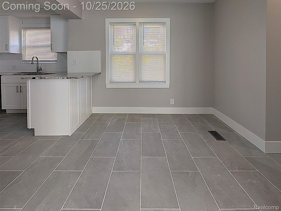 18668 Littlefield St, photo 17