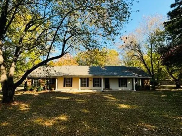 4988 Star Landing Rd W, Nesbit, MS 38651