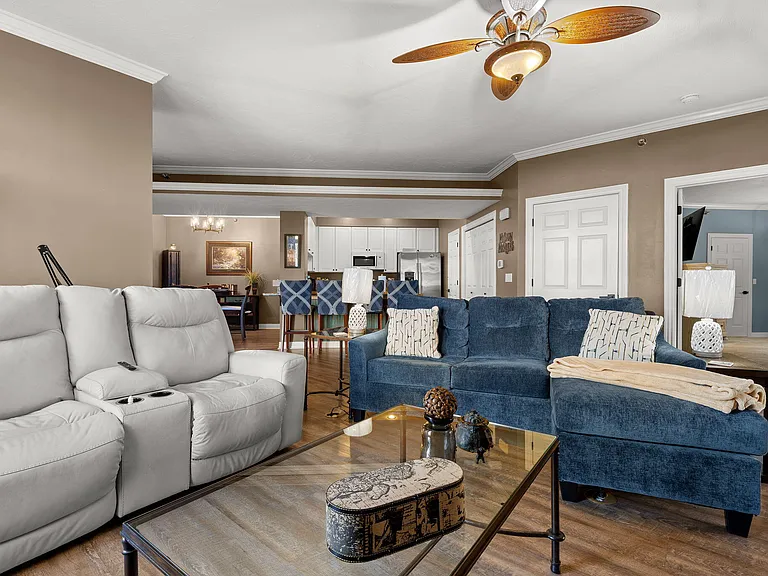 106 Oxford Dr #8 — Photo 5