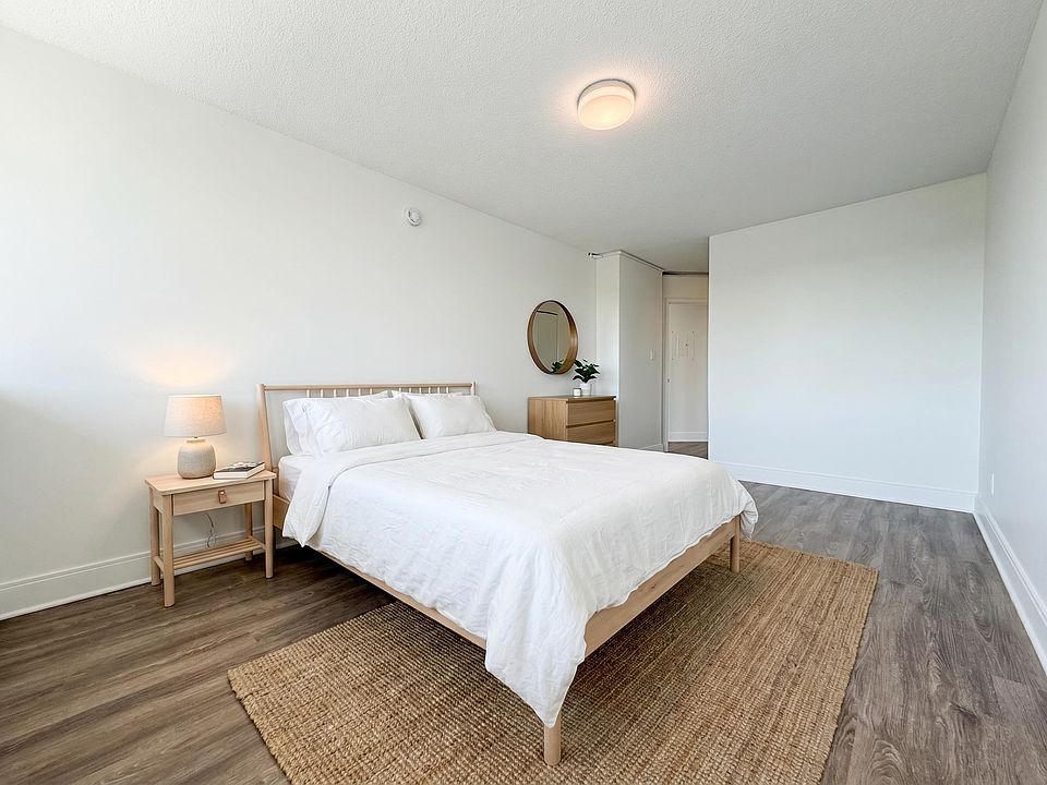 1st image of 9304 Salish Ct #1403