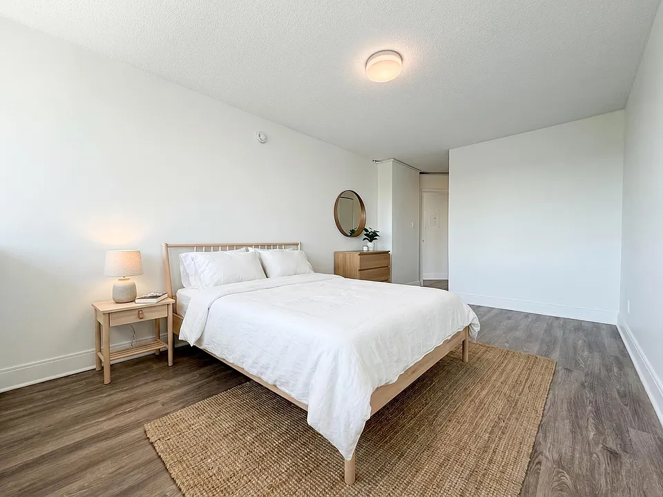 9304 Salish Ct #1403