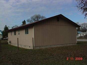 1st image of 501 W Roberts Ave
