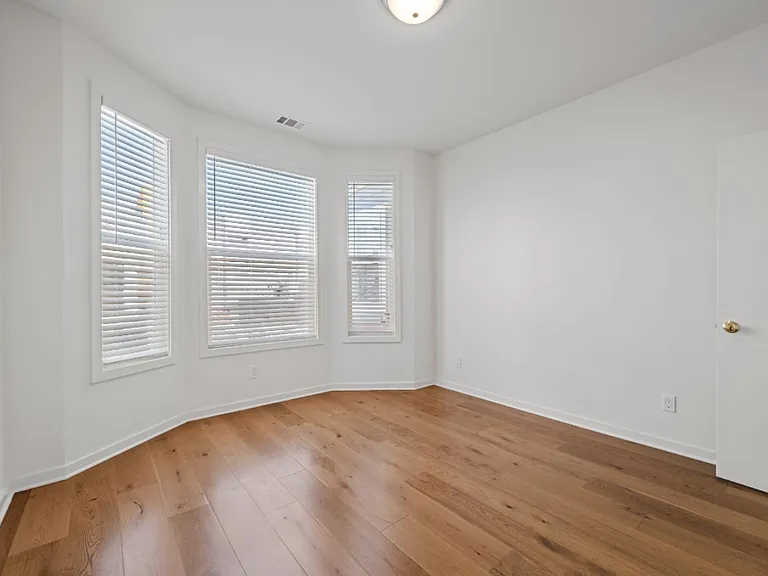 558 Natoma St #558A — Photo 16