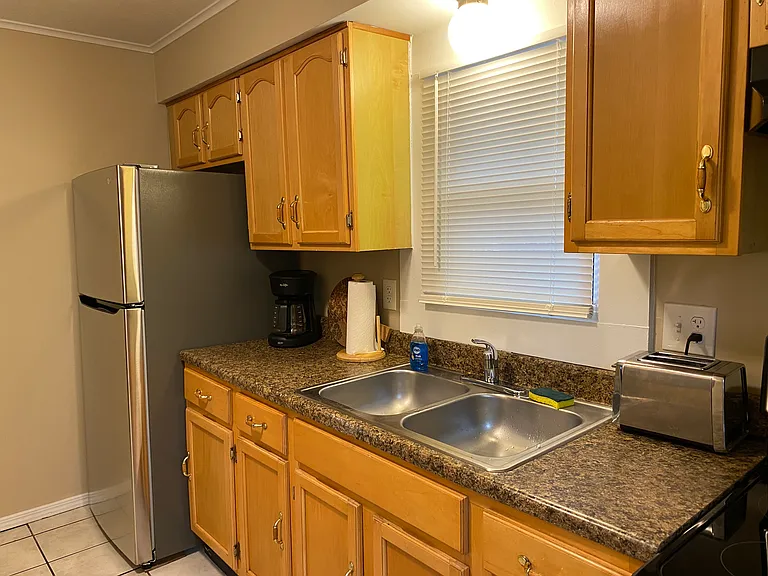 527 Stonewood Ave — Photo 12