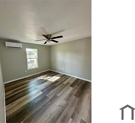 4th image of 986 SW 37th St