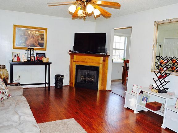 5th image of 8701 Wooded Vale Ct #64