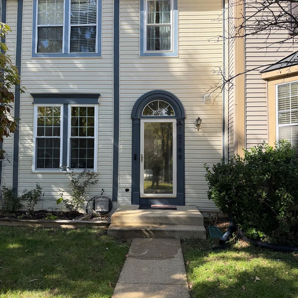 4 bed, 3.5 bath, 1296 sqft, $2,800 — Photo 1