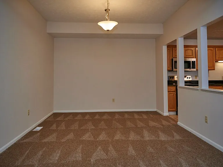 Grand Bay Apartments and Townhomes — Photo 48
