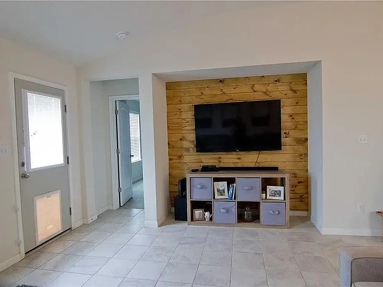 154 Tailwind Dr — Photo 7