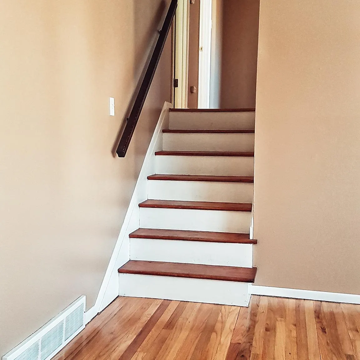 943 E Cimarron St — Photo 3