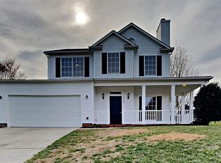 10004 Patrick Springs Ct, Matthews, NC 28105