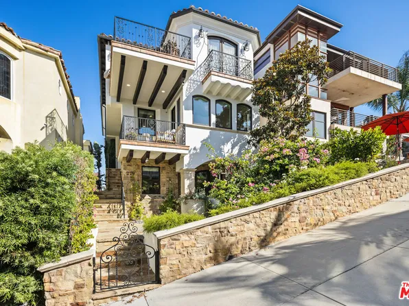 229 24th St, Manhattan Beach, CA 90266