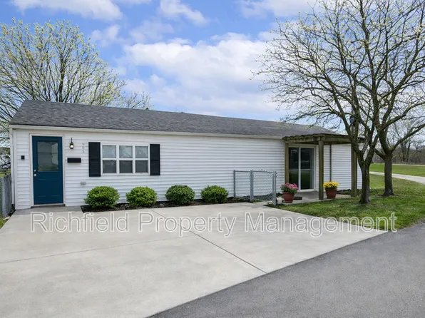 405 W 3rd St, Sheridan, IN 46069