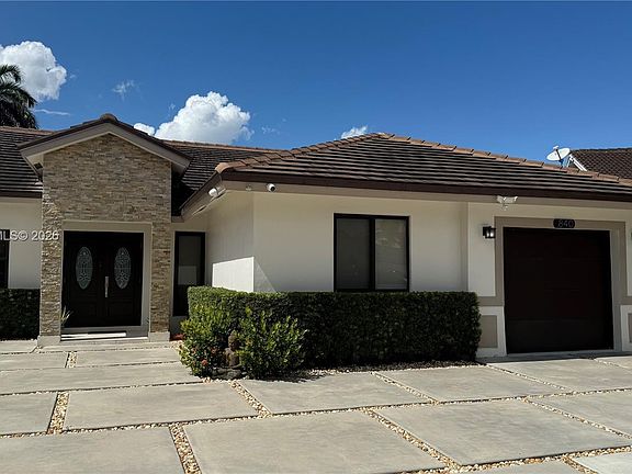 2nd image of 840 NW 134th Ave