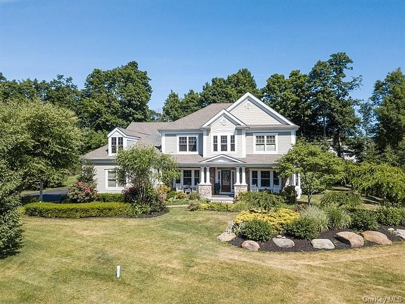 1st image of 3 Knoll Crest Ct