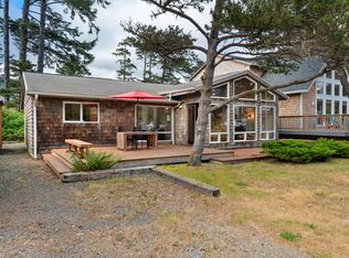 215 Beeswax Ln, Manzanita, OR