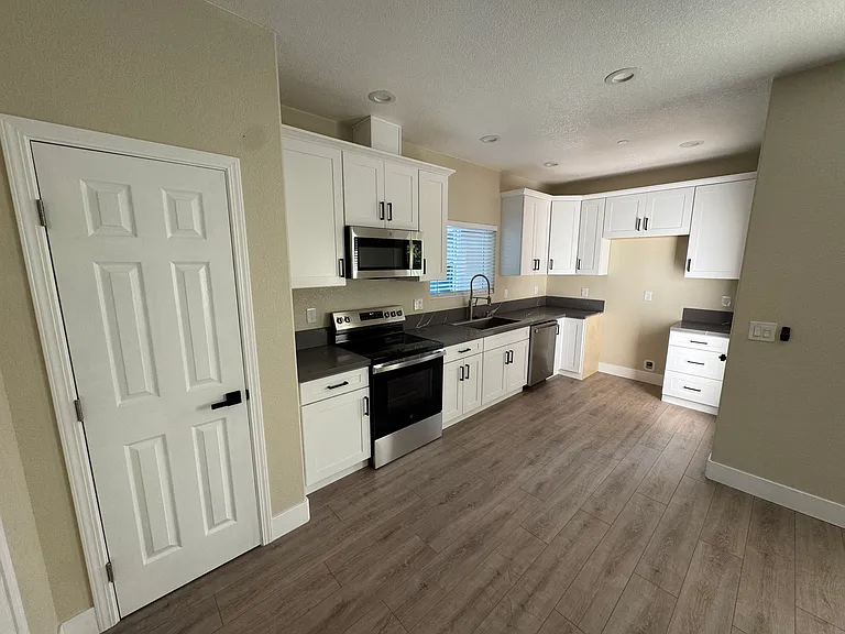 7733 Cologne Ln — Photo 3