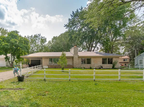 100 Montrose Rd, Waterloo, IA 50701
