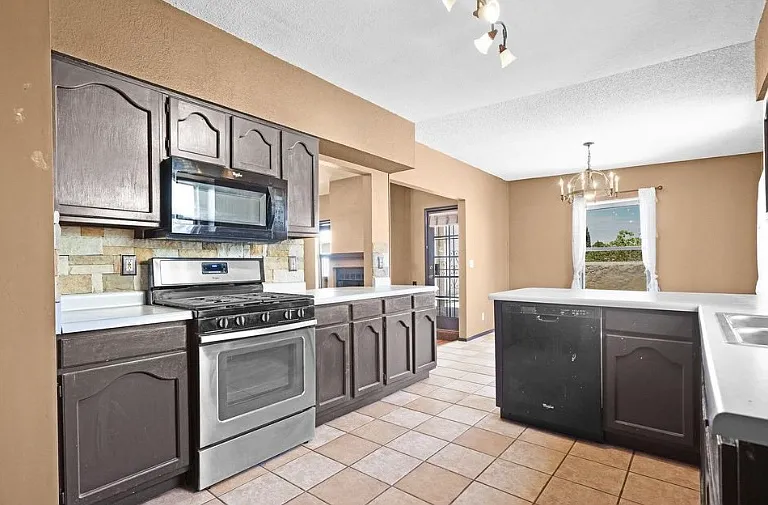 7148 Villa Hermosa Dr — Photo 6
