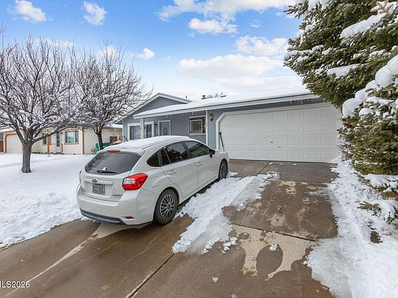 4th image of 3182 Desatoya Dr