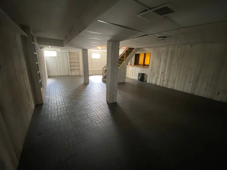 3171 Dickinson Ave — Photo 14
