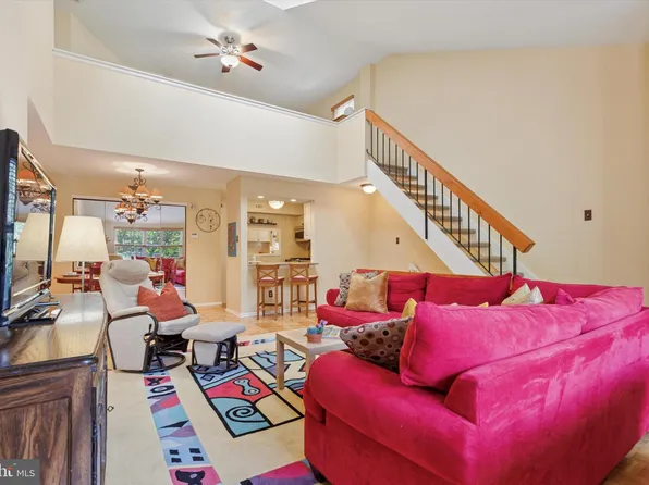 1816 Valley Glen Rd #148, Elkins Park, PA 19027