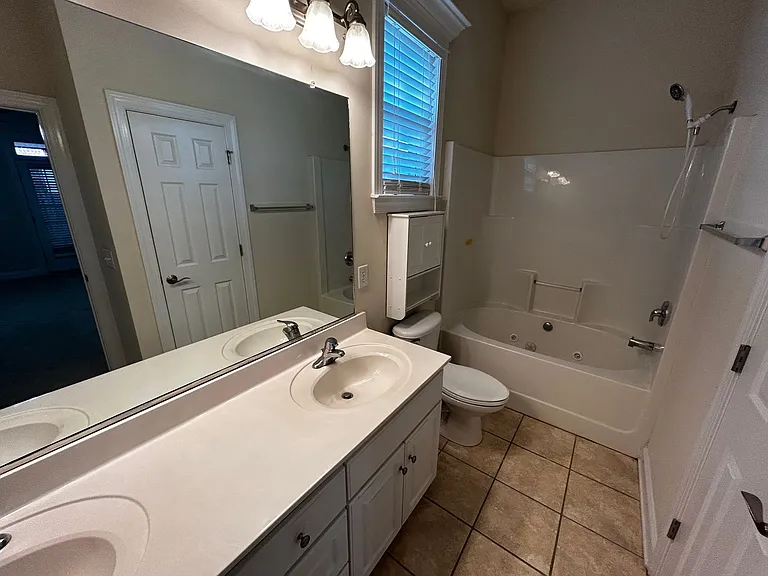 2500 Grier Cir — Photo 18