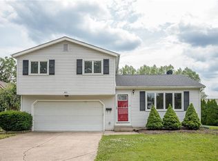 363 Butternut Ln, Berea, OH 44017