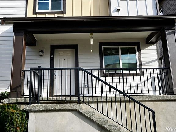 2nd image of 10376 156th Pl NE APT 101