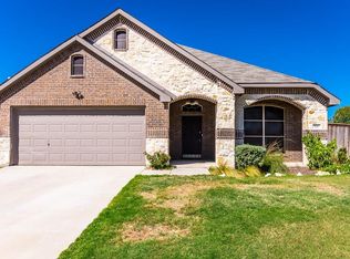 526 Trailblazer Rd, Forney, TX 75126
