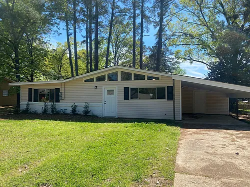 523 Sardis St Photo 1