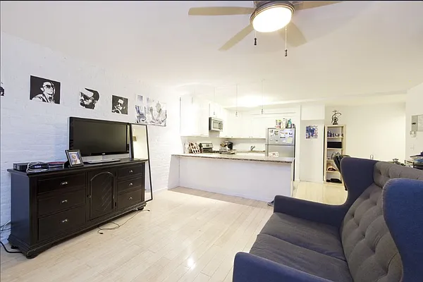 Rented by Zumper Inc | media 85