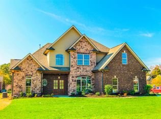 1635 Amhurst Ln, Maryville, TN 37801