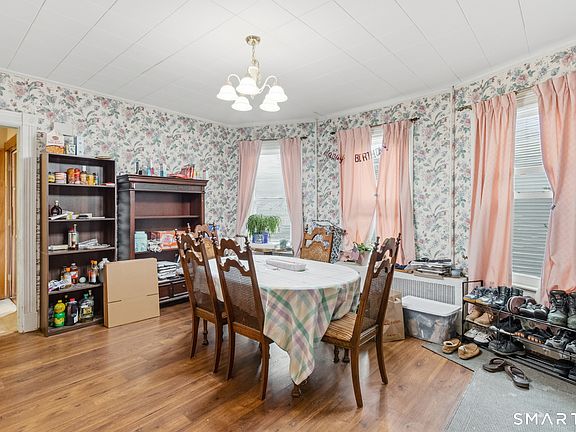 5th image of 545 Burritt Street