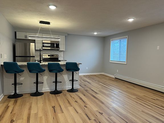 5th image of 319 Park St APT 3