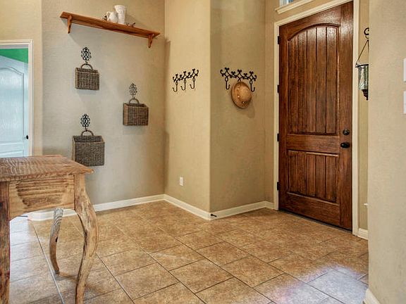 4th image of 8600 Alophia Dr