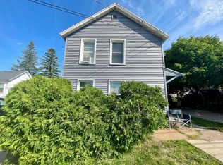 515 S 4th St #2, Marquette, MI 49855