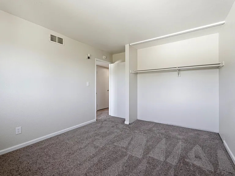 5943 Mack Rd — Photo 20