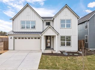 2155 SW 43rd St, Redmond, OR 97756