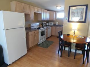 8 Hanover St APT 5, Portland, ME 04101