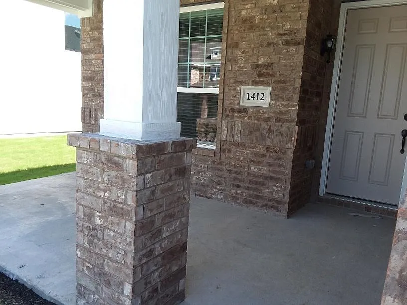 3 bed, 1660 sqft, $2,200 — Photo 2