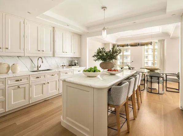16 5th Ave #7, New York, NY 10011