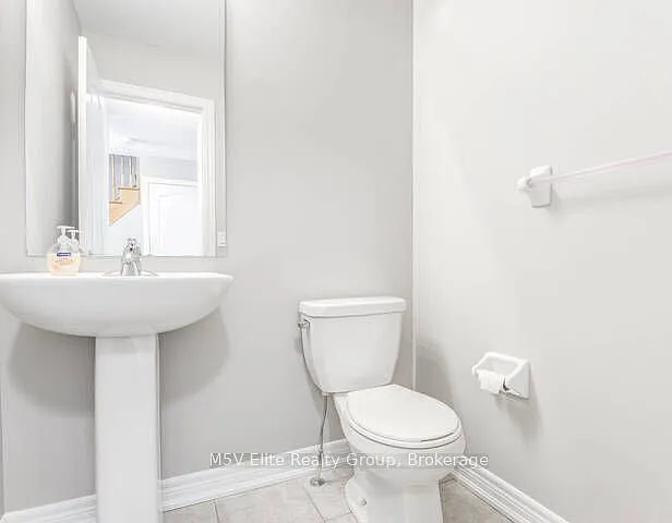 863 Cook Cres — Photo 16