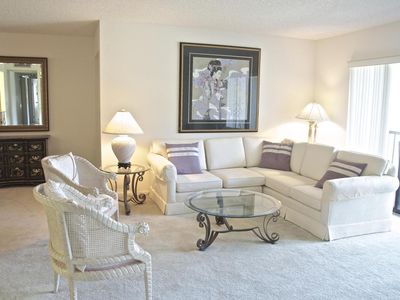 702 Sunny Pine Way APT G2, Greenacres, FL, 33415