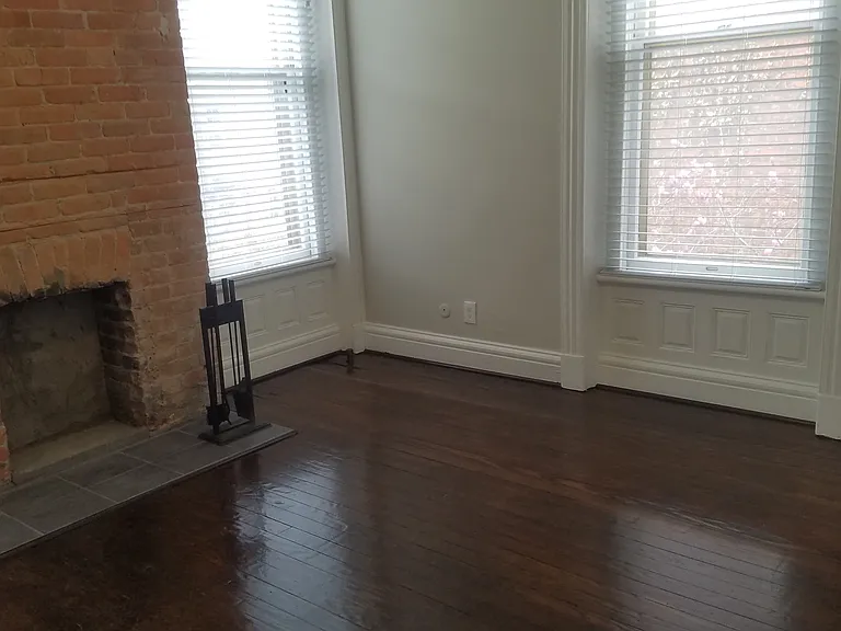 422 Pembroke Ave #4 — Photo 8