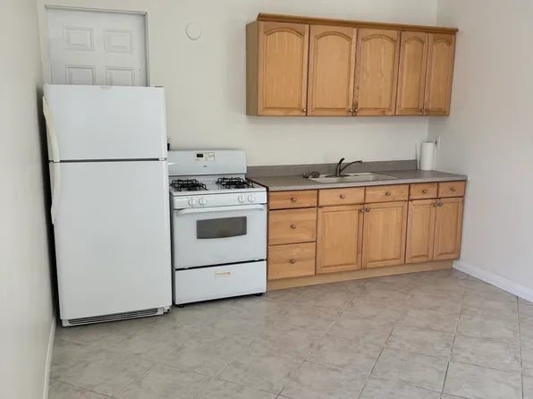 (undisclosed Address), Canoga Park, CA 91304