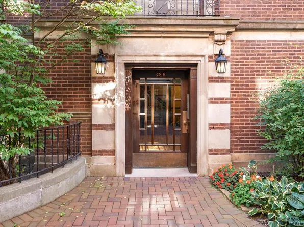 356 Ridge Ave APT 6-2, Evanston, IL 60202